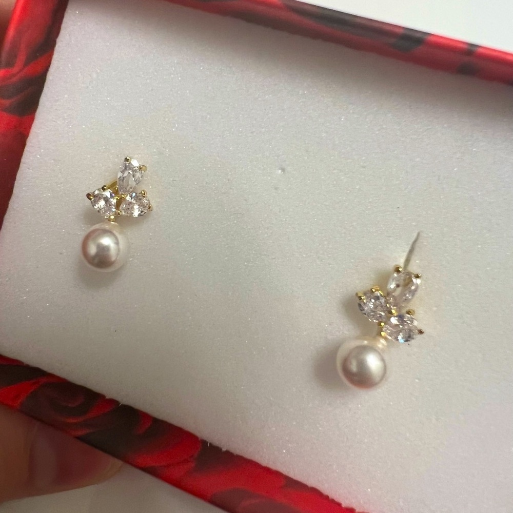Petite diamond and pearl bridal earrings!